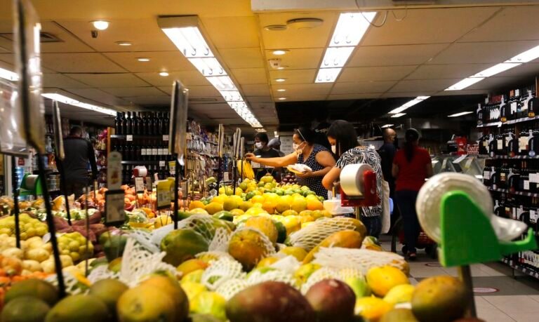 Produtos da ceia de Natal têm diferença de preço de 124,72%