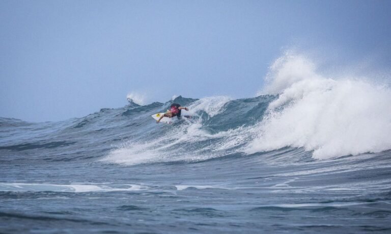 WSL anuncia calendário do Circuito Mundial de Surfe