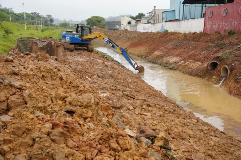 Chuvas não alagaram a parte baixa da cidade