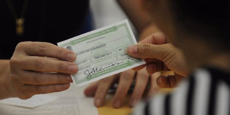 Confira como tirar ou regularizar o título de eleitor