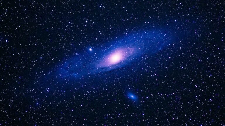 Astrônomos detectam galáxia a 13,5 mil milhões de anos-luz da terra