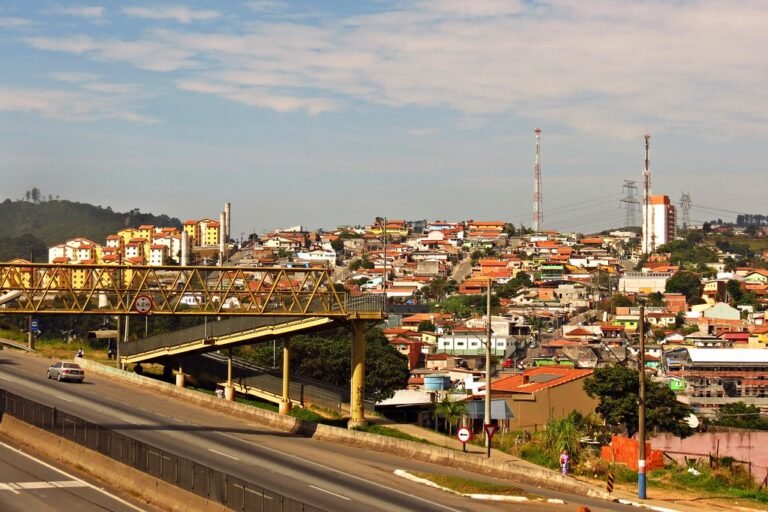 Prefeito anuncia construção da ETE de Terra Preta, com investimento de R$ 138 milhões