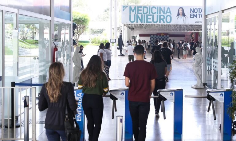 Inscrições para o Enem 2022 terminam neste sábado