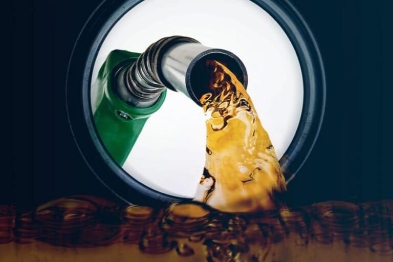 Preço da gasolina cai 10,4% nos postos