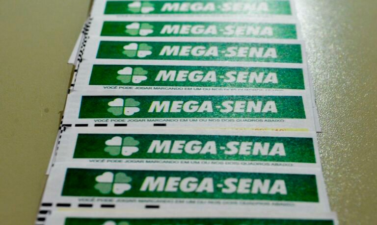 Acumulada pela 7ª vez, Mega-Sena pode pagar R$ 125 milhões neste sábado