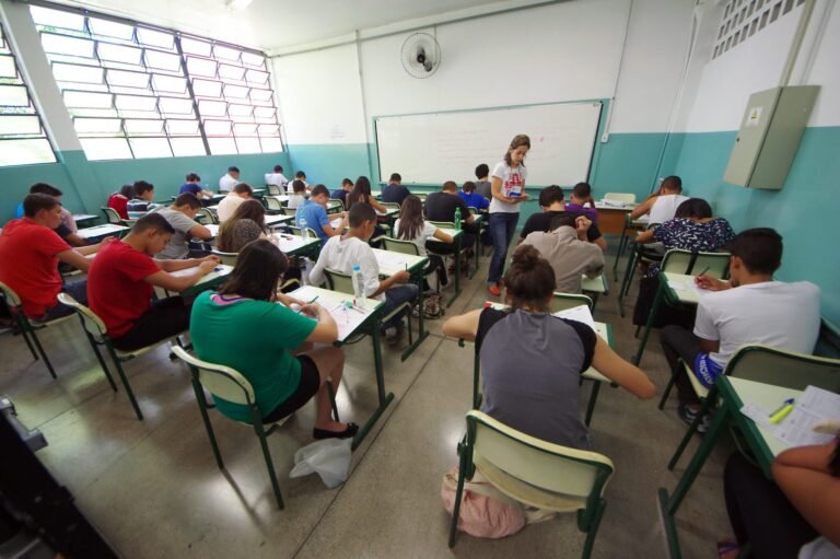 Vestibulinho da Etec para 1º semestre 2023 aceita inscrição até 18 de novembro