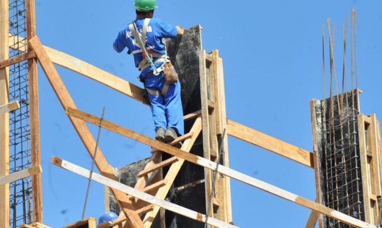 Construção Civil garante saldo positivo na geração de emprego em outubro