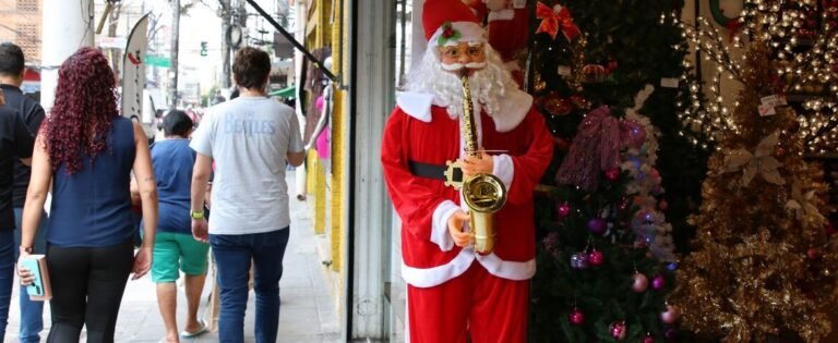 Maioria dos mairiporanenses pretende gastar R$ 300 com presentes no Natal