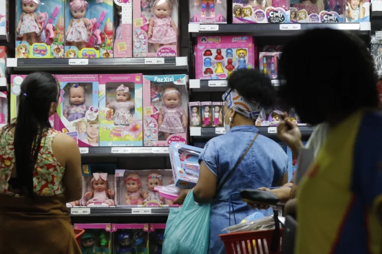 Comércio otimista espera vendas de Natal até 10% maior que em 2021