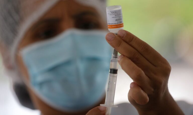 Vacinação em Mairiporã completou dois anos ontem, com 246 mil doses aplicadas