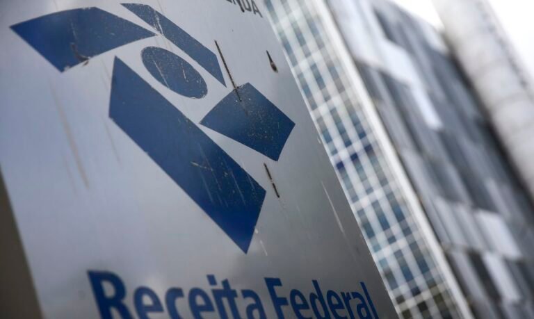 Receita permite quitação de débitos com cartão de crédito