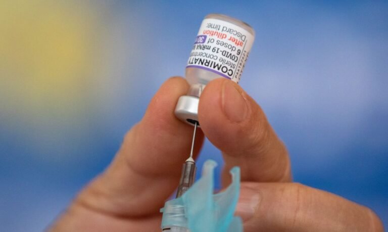 Mairiporã começa a aplicar a vacina bivalente contra a Covid