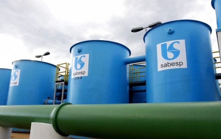 Conta de água ficará 9,5% mais cara a partir de maio para os clientes da Sabesp
