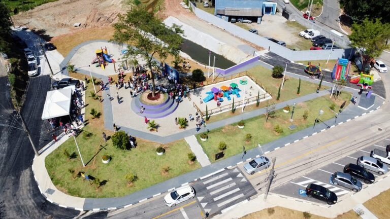 Prefeitura inaugura a Praça João Lisboa, no Barreiro