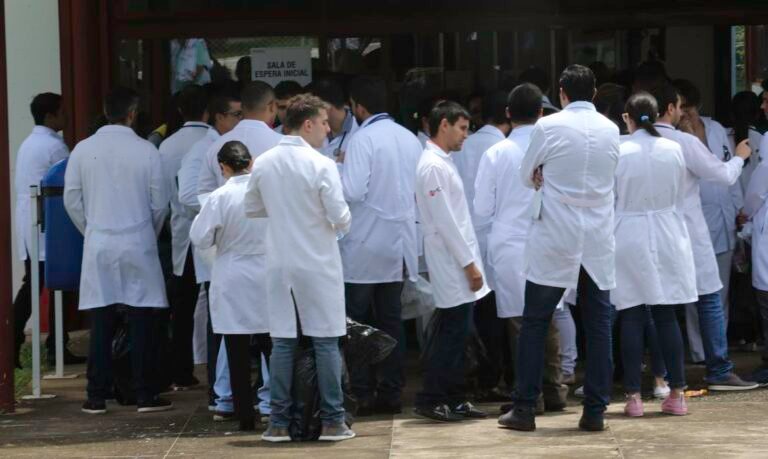 Proibição para novos cursos de medicina será encerrada