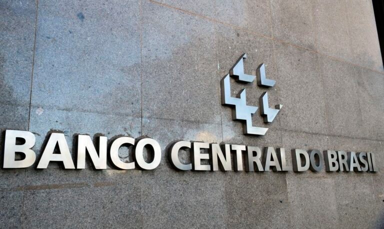 Crédito deve crescer 7,7% neste ano, prevê Banco Central