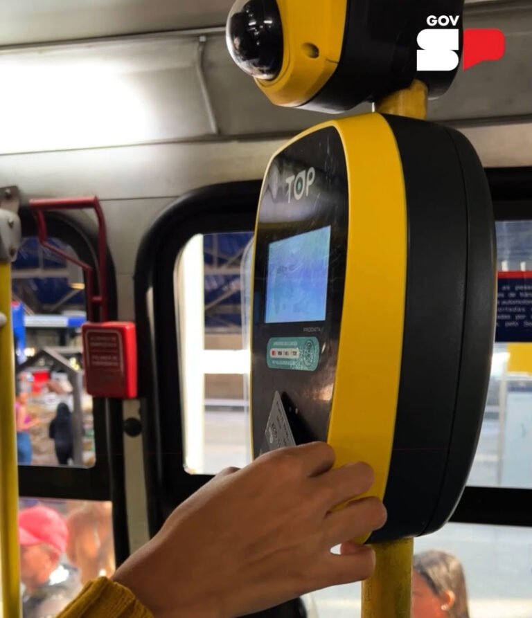Pagamento por aproximação chega às linhas de ônibus da EMTU