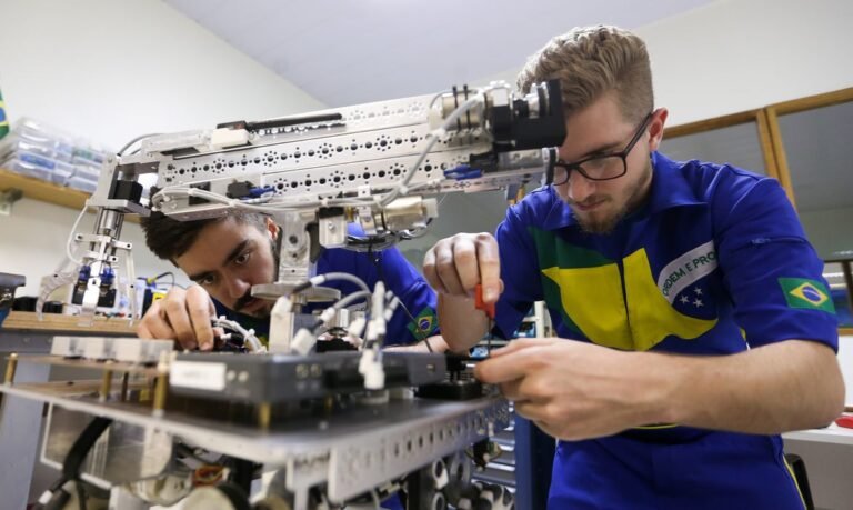 MEC quer regulamentar lei do ensino profissional com rapidez