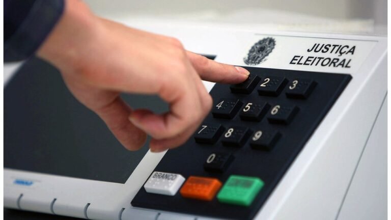 Eleitores escolheram os cinco conselheiros tutelares para os próximos quatro anos