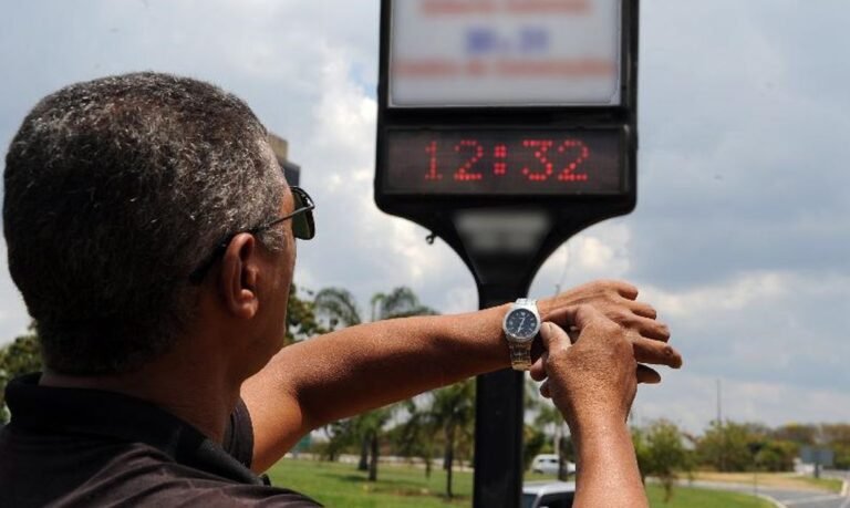 Ministro diz que não há necessidade do horário de verão