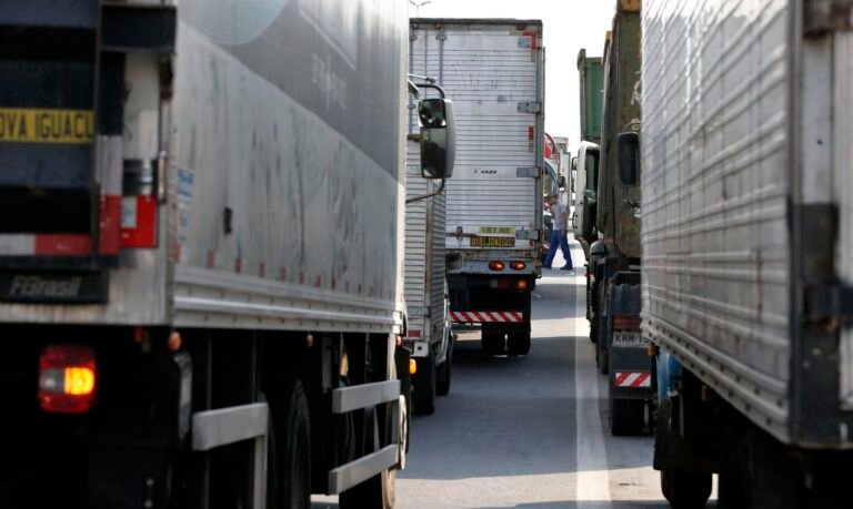 Governo tem 180 dias para regulamentar exame toxicológico de motorista