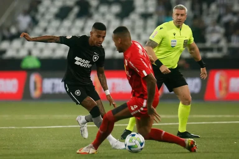 Bragantino e Botafogo buscam a liderança amanhã, no Estádio Nabizão