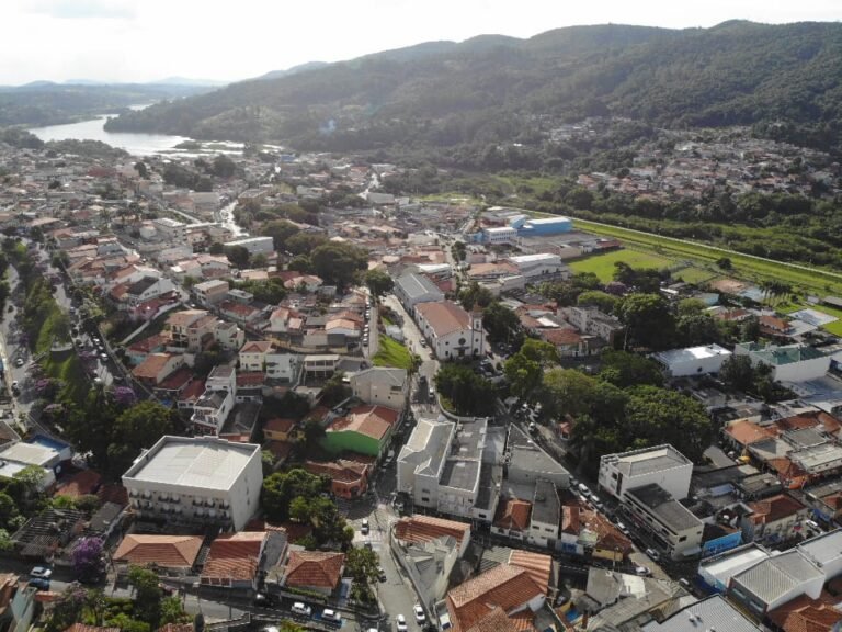 Pagamento do 13º salário injetará R$ 42,8 milhões na economia local