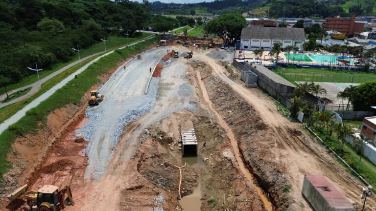 Frota de veículos da cidade passa das 60 mil unidades