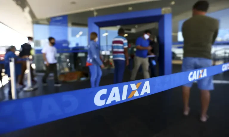Caixa Federal lança edital de concurso com 3,2 mil vagas para técnicos