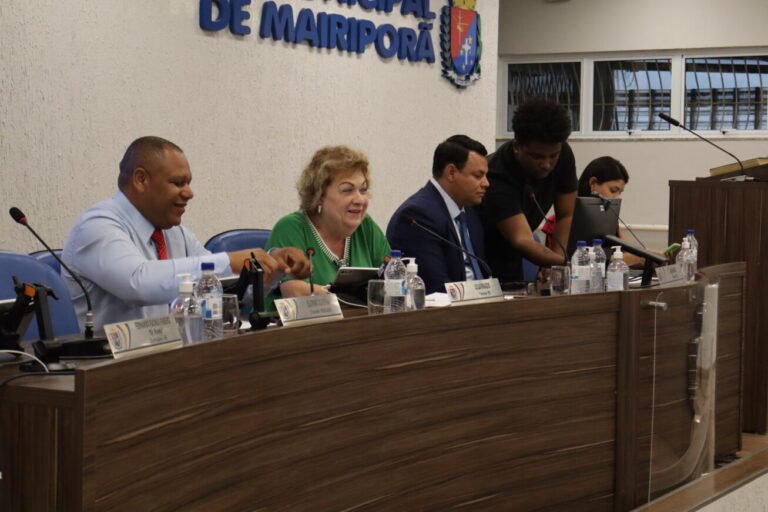 Janela partidária: vereadores já podem mudar de partido sem perder o mandato