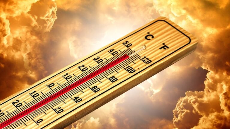Nova onda de calor vai elevar a temperatura até 35°C em Mairiporã