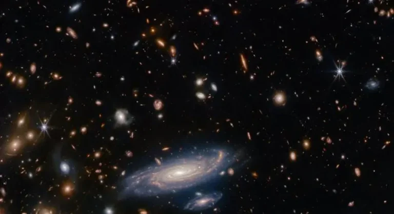 Telescópio descobre a galáxia ‘morta’ mais antiga do universo