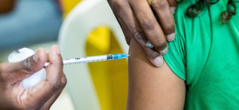 Vacinação contra a gripe patina em Mairiporã, com apenas 12% de imunizados