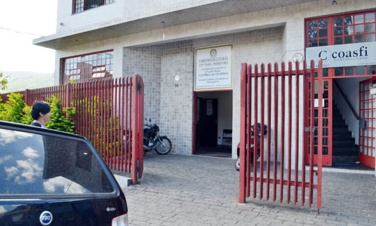 Cartório Eleitoral faz plantão neste final de semana; regularização até quarta-feira
