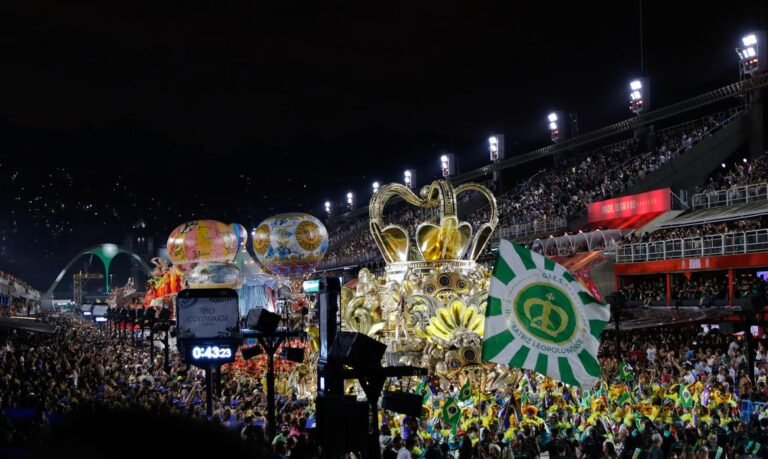 Carnaval de 2025 terá 3 dias de desfiles na Marquês de Sapucaí, no Rio