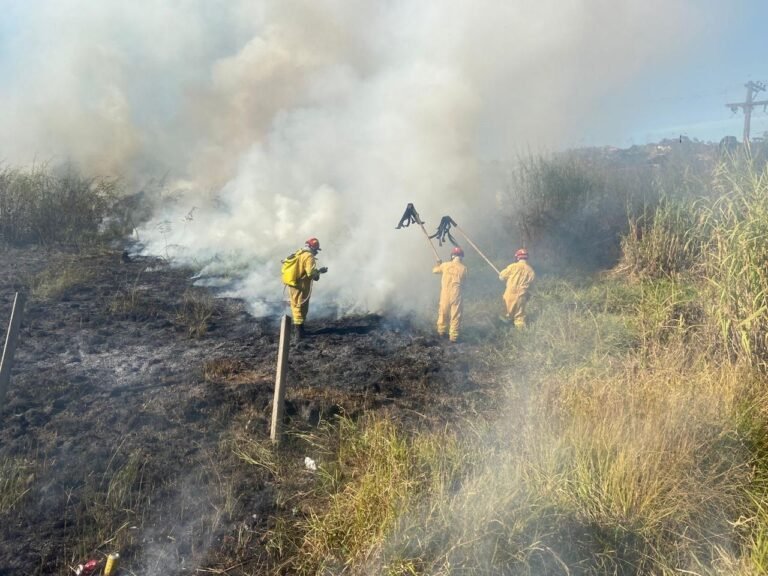Ar seco do inverno favorece aumento de queimadas no município