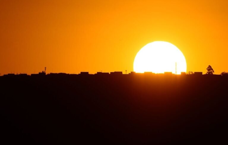 Tempo esquenta e temperatura pode chegar a 33ºC neste final de semana