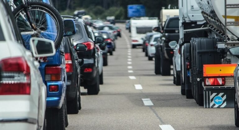 Frota de Mairiporã passa de 62 mil e trânsito enfrenta cada vez mais desafios