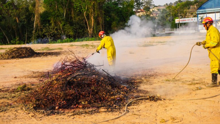 Mairiporã realiza teste com novo produto para combate à incêndios florestais