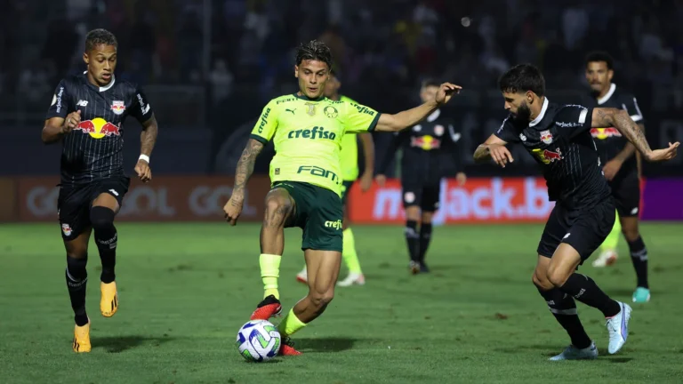 Bragantino enfrenta o Palmeiras, neste sábado, no estádio Nabi Abi Chedid