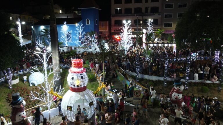 Iluminação natalina da Praça Nevada será inaugurada dia 7