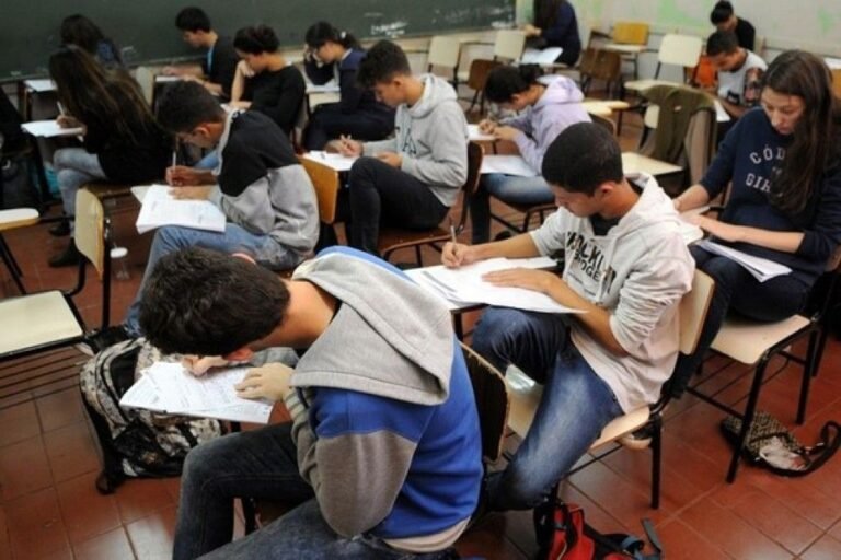 Volta às aulas na rede estadual será na segunda-feira