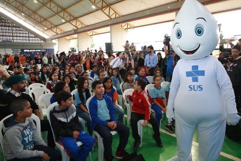 Iniciada a campanha de vacinação nas escolas municipais