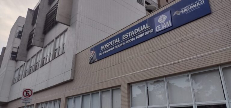 Hospital das Clínicas Albano Franco, emite comunicado sobre superlotação