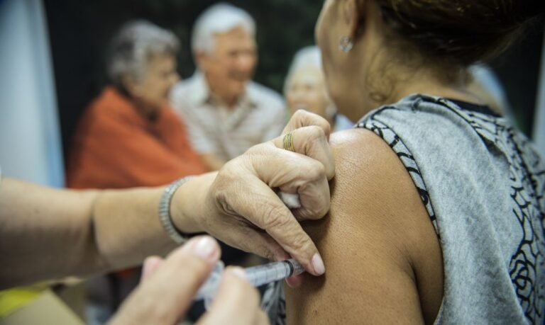 Imunizados contra a gripe chega a 17%