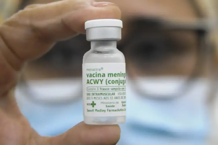 Vacina meningocócica ACWY já está disponível nos postos de saúde