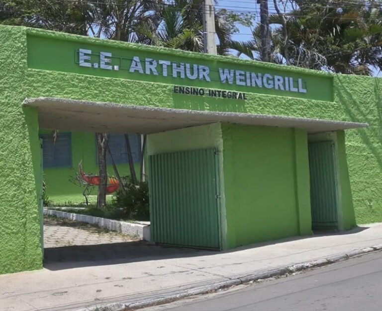 Arthur Weingrill inicia o ano letivo com o programa ‘Escolas Cívico-Militares’