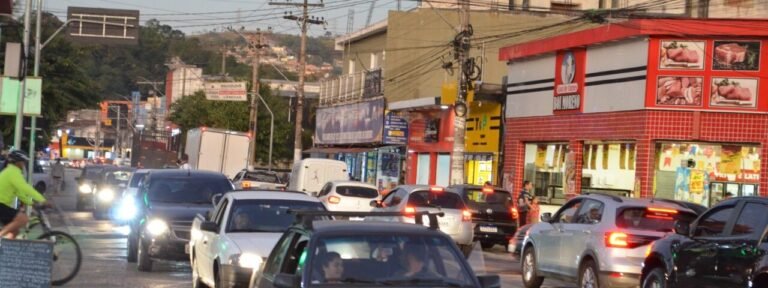 Frota de veículos cresce acima da média e agrava problema crônico de mobilidade em Mairiporã