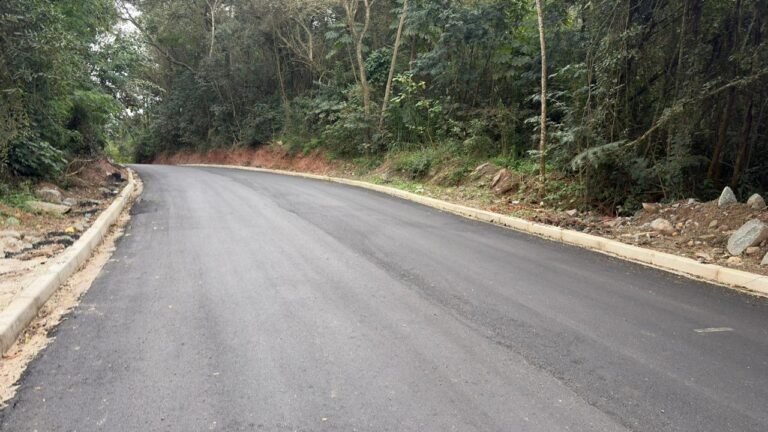 Pavimentação na Estrada dos Remédios melhora mobilidade e segurança