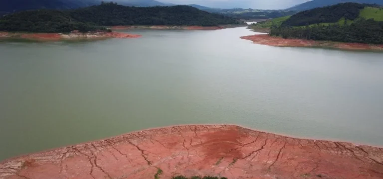 Volume de água no Cantareira segue abaixo dos 35% do total armazenado